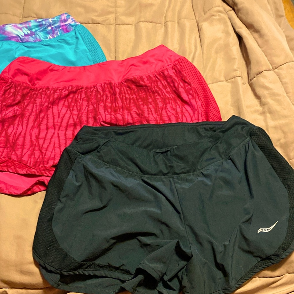 Lot 3 Pairs Womens size medium Saucony soft waist running shorts
